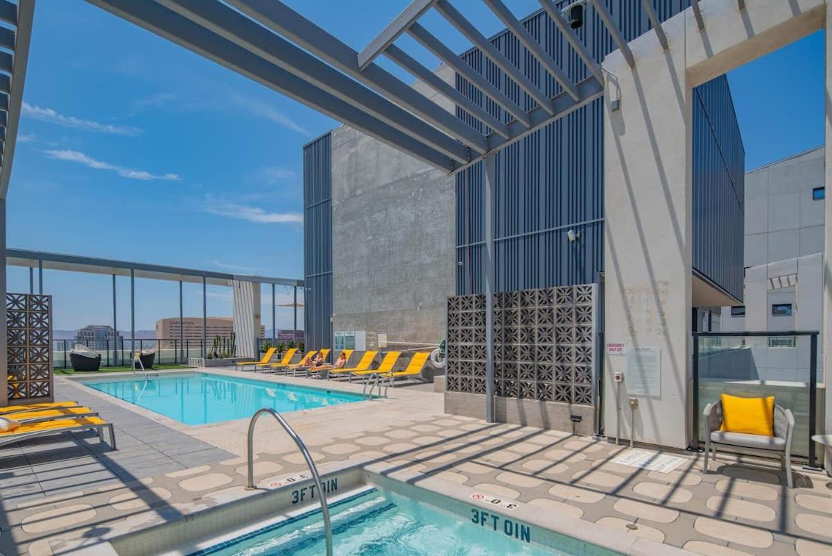 Apartament Detailed 2Bd, Highrise Dt, Pool, Gym, Parking, Sleeps 8 Phoenix Zewnętrze zdjęcie