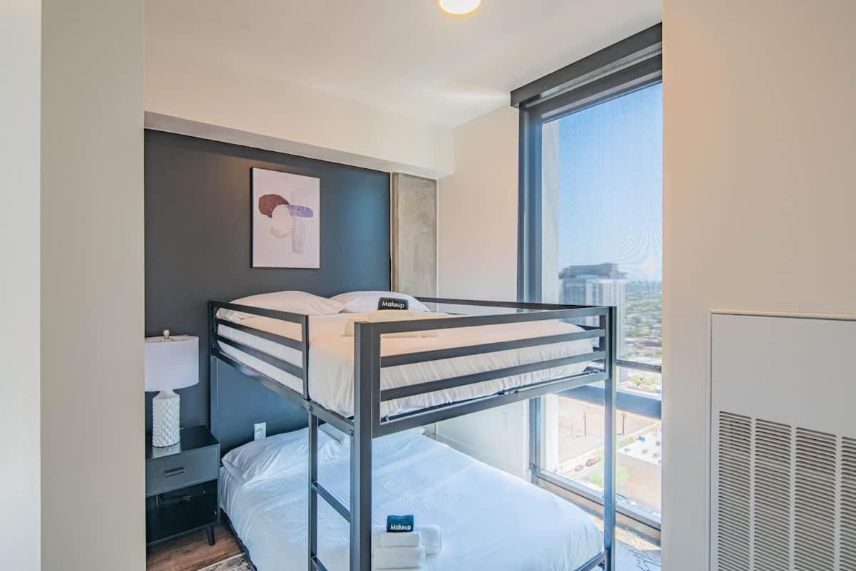 Apartament Detailed 2Bd, Highrise Dt, Pool, Gym, Parking, Sleeps 8 Phoenix Zewnętrze zdjęcie