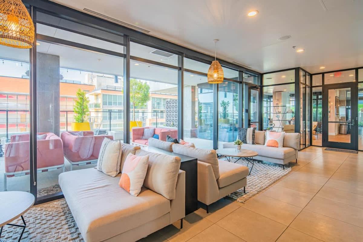 Apartament Detailed 2Bd, Highrise Dt, Pool, Gym, Parking, Sleeps 8 Phoenix Zewnętrze zdjęcie