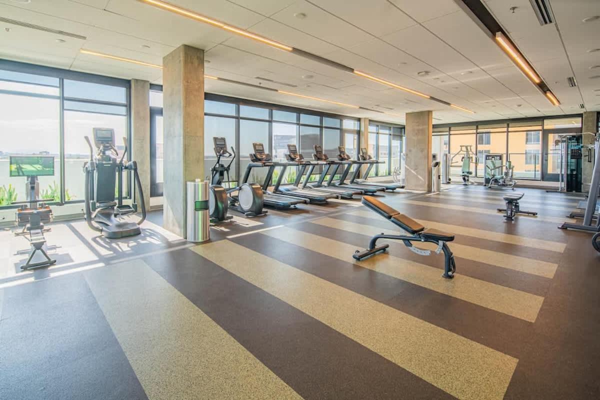 Apartament Detailed 2Bd, Highrise Dt, Pool, Gym, Parking, Sleeps 8 Phoenix Zewnętrze zdjęcie