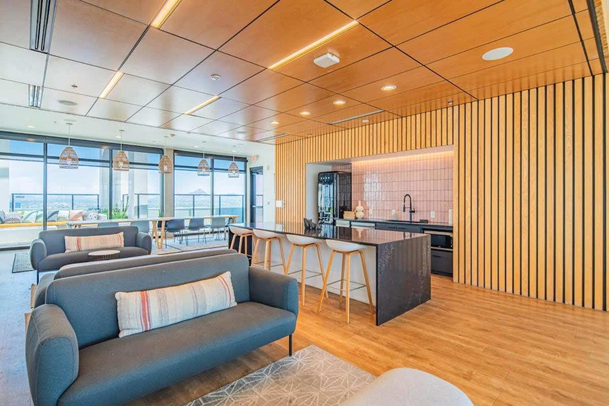 Apartament Detailed 2Bd, Highrise Dt, Pool, Gym, Parking, Sleeps 8 Phoenix Zewnętrze zdjęcie